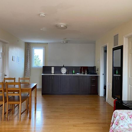 Dairy Homestay Toronto Exterior foto